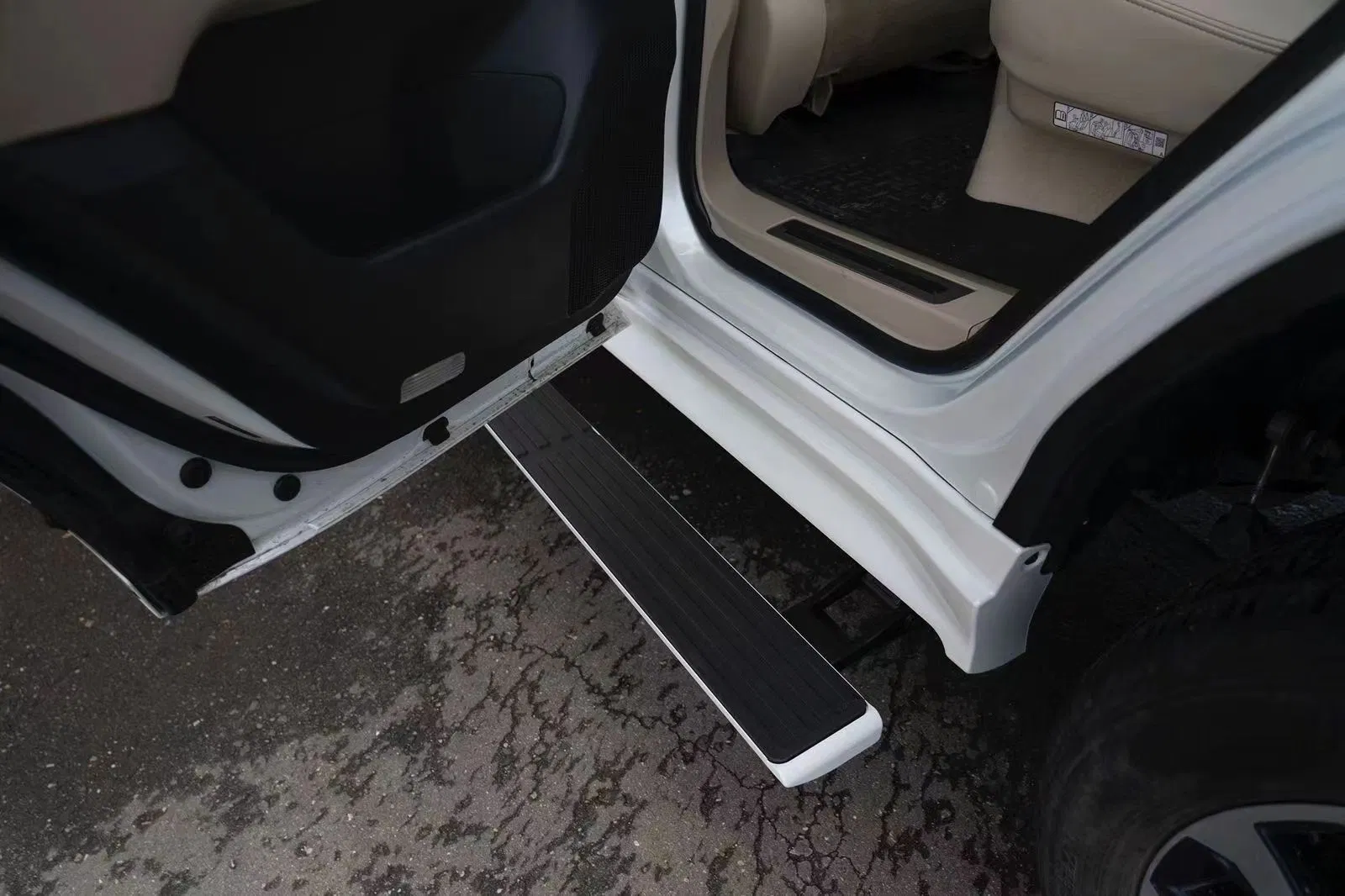 Weijia Universal 4x4 Automatic Power Running Board Side Step for Toyota Land Cruiser LC300