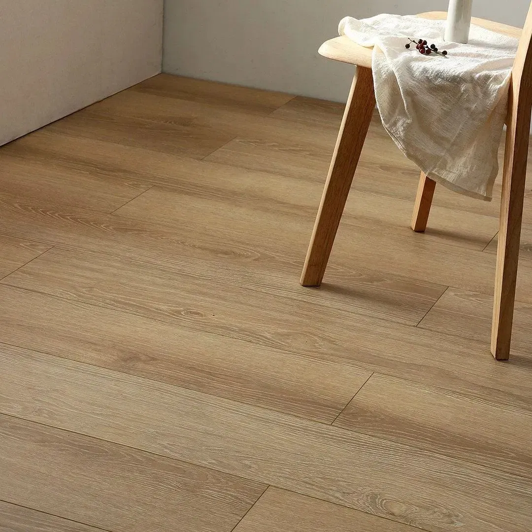 China Laminate Flooring Factory 7mm 8mm 10mm 12mm AC1 AC2 AC3 AC4 AC5 MDF HDF Laminated Flooring