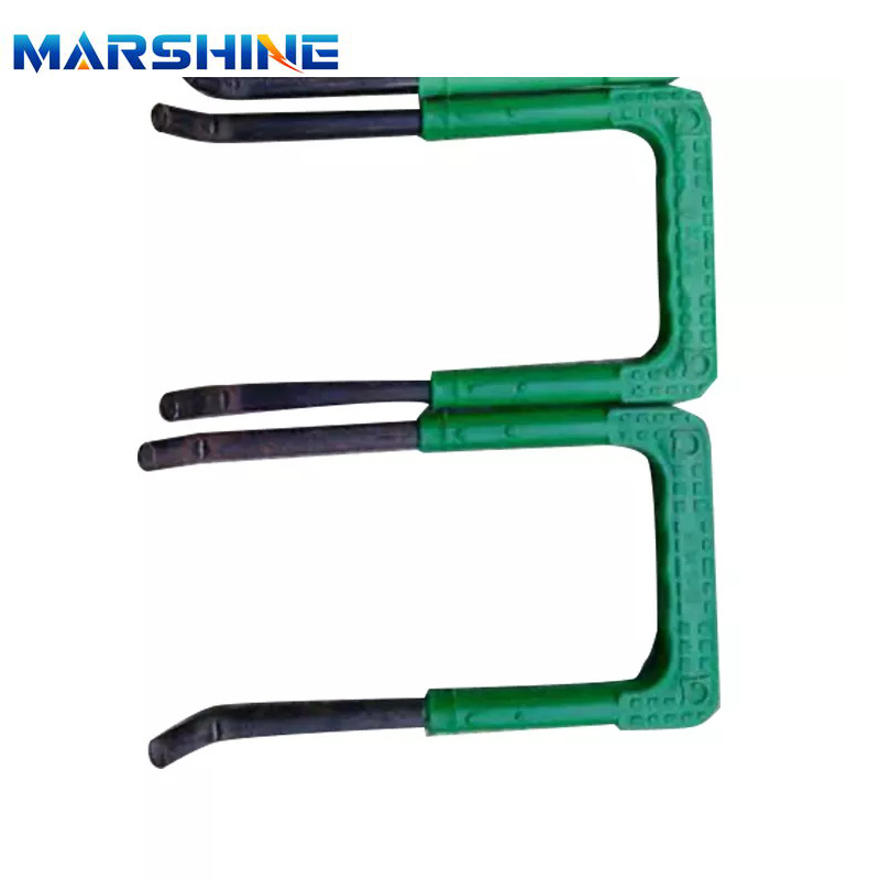 Polypropylene Coated Manhole Step Cast Iron Steel Manhole Steps