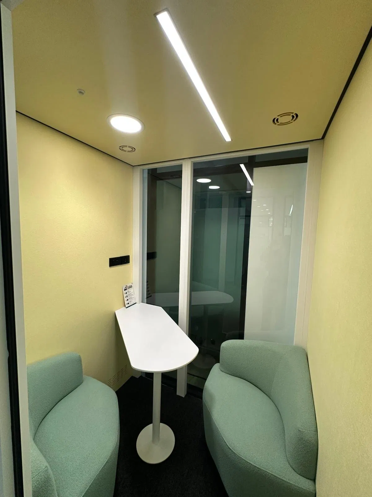 OEM Customized Acoustic Booth Soundproof Cabin for Projects