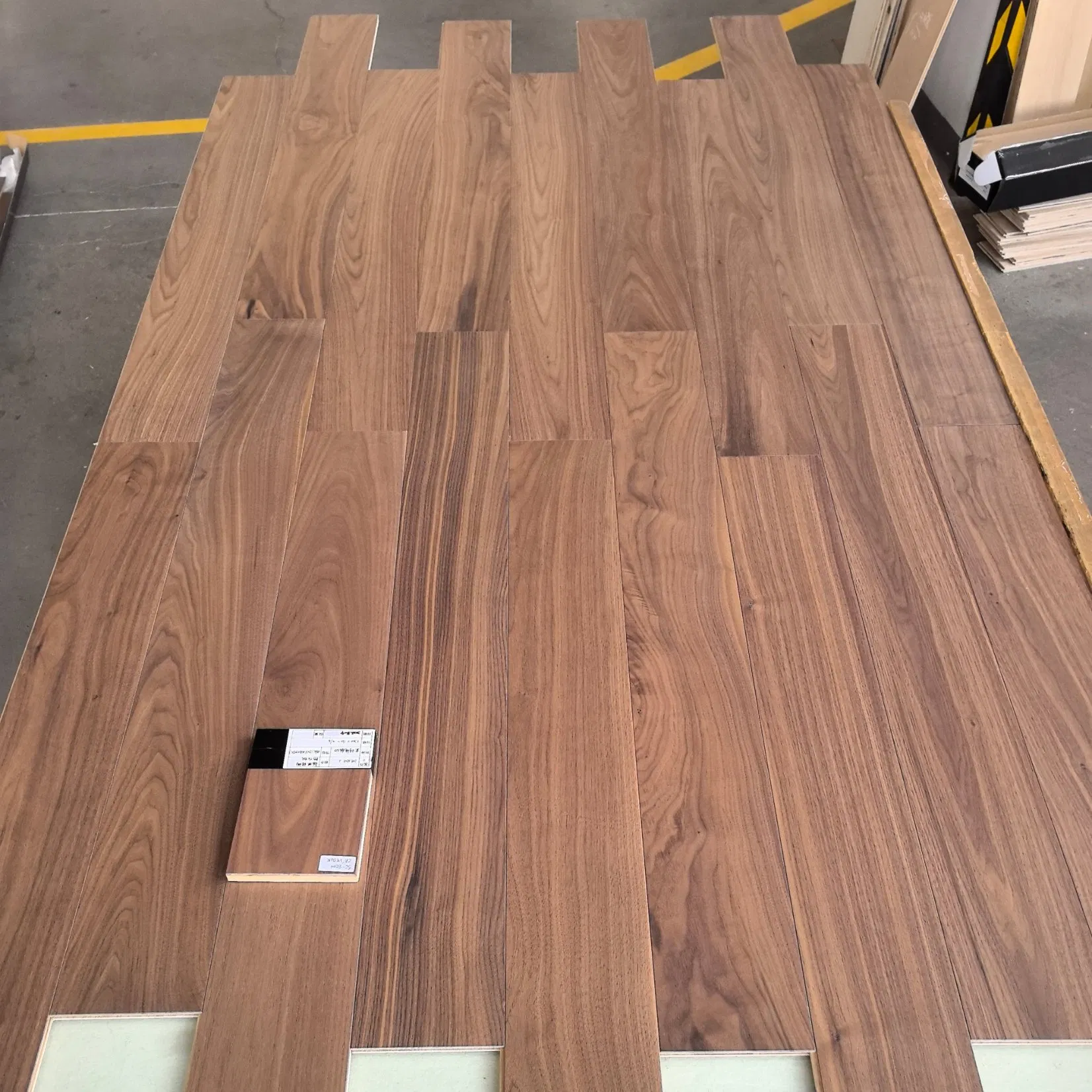 Solid Wood 3/4 Walnut Natural European Multi Layer Engineered Wood Flooring Hardwood Flooring