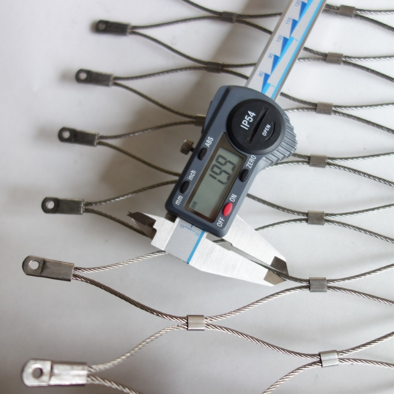 High Strength Hand-Woven Stainless Steel Zoo Fence Mesh Wire Rope Mesh