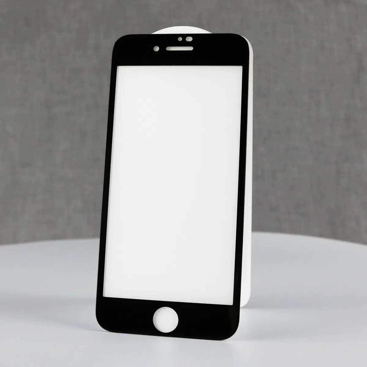 Защитная плёнка из закалённого стекла для смартфона