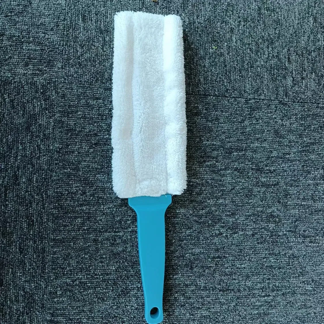 25012 Coral Velvet Cleaning Brush Dust Duster
