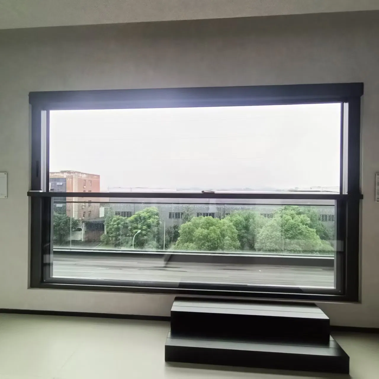 Smart Infrared Sensor Aluminum Window Screen Ventilation Series with Anti-Pinch Hand Design Automatic Lifting Window for Hotel Use Home Decor Building Material