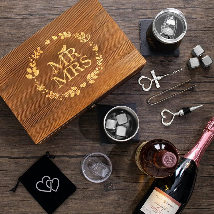 Stainless Steel Wine Tumblers Mr and Mrs with Engraved Wooden Keepsake Box Gift Romantic Wedding Gifts for Newly Married Couple