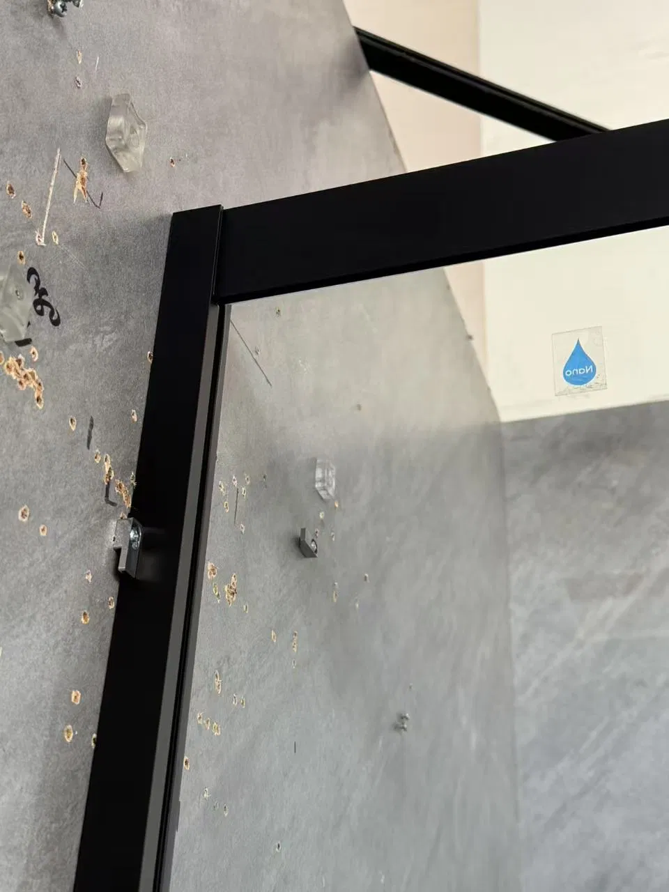 Single Modern Black Aluminum Shower Compartment Sliding Door Shower Room