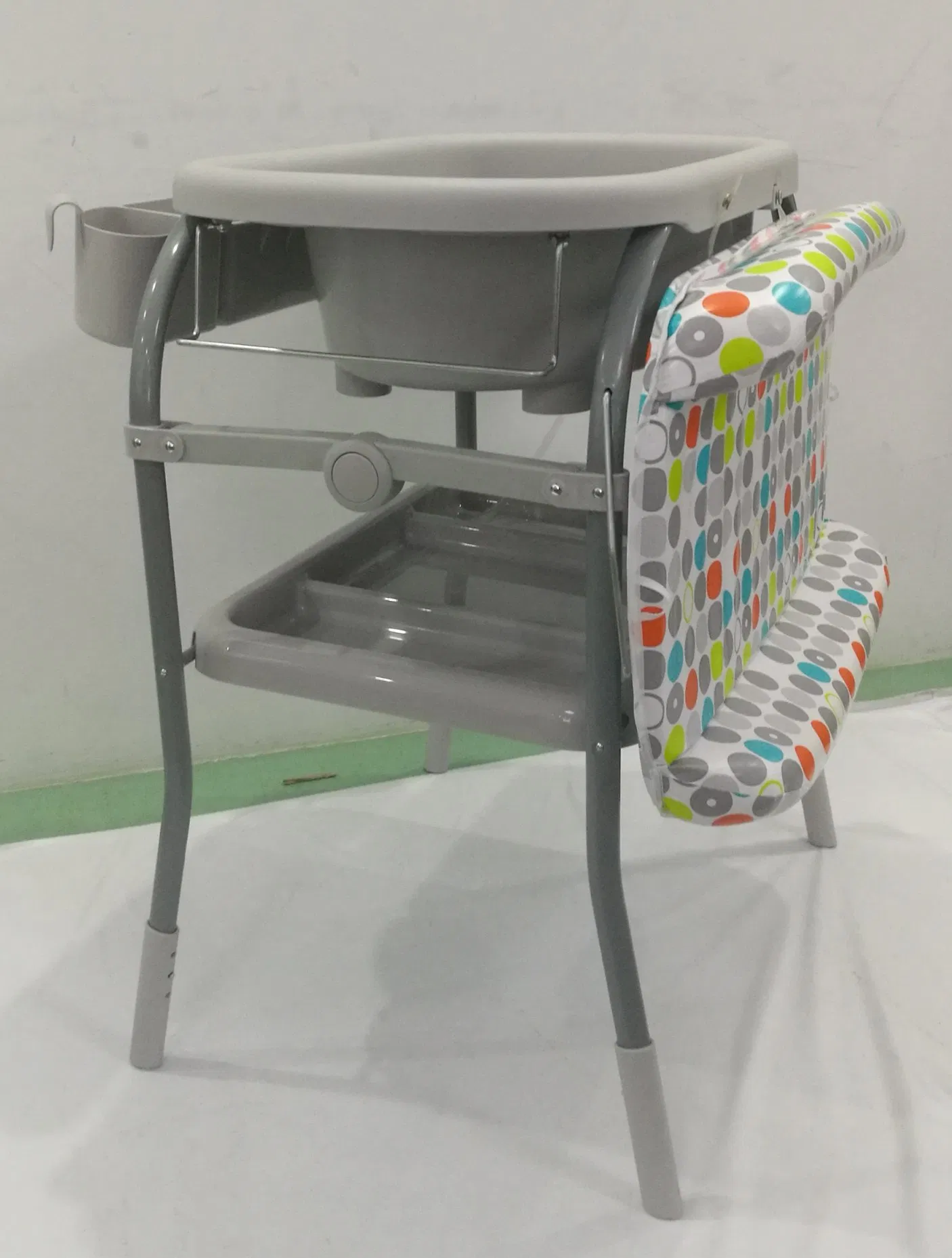 Baby Bathtub with Different Color Choice with Luxury Function