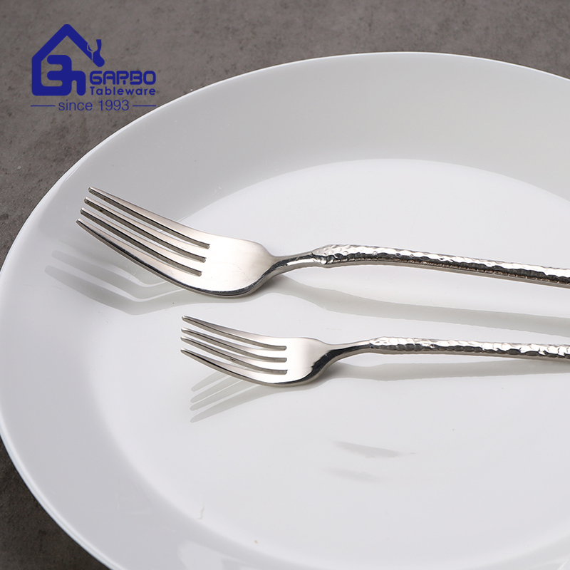 Gold E-Plating Dinner Fork with Red Color Handle Mirror Polished Premium Europe Food Grade 304 18/8 Stainless Steel Dinner Fork Salad Food