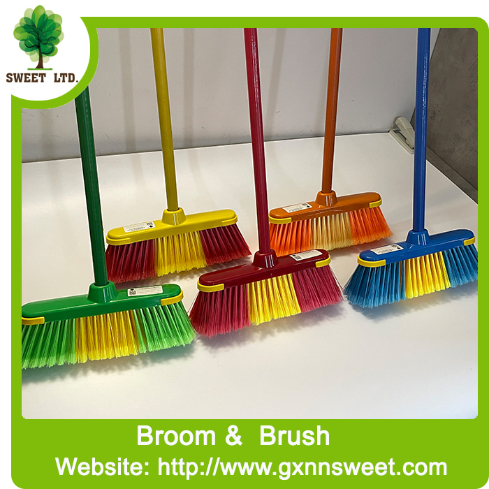 Household Cleaning Plastic Broom Escobas with Broomstick