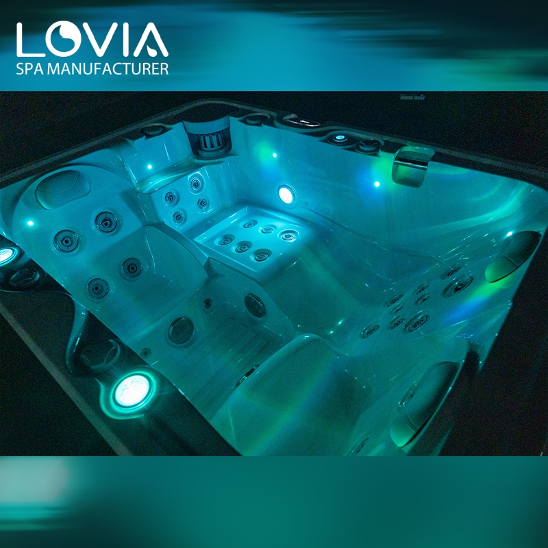 Гидромассажная ванна Modern Deluxe на 3 персоны