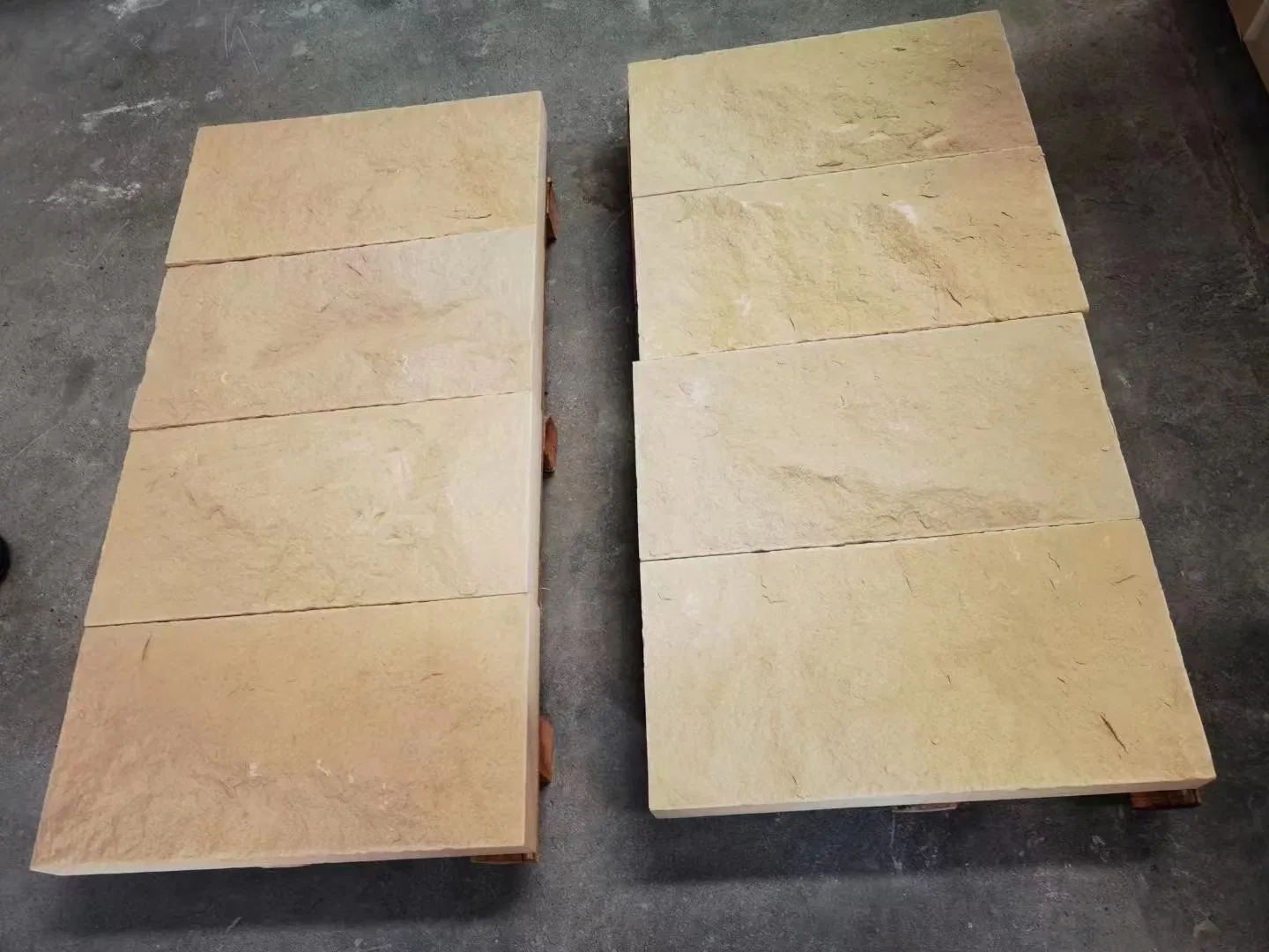 Natural Split Teakwood Yellow Sandstone Pavers and Wall Cladding