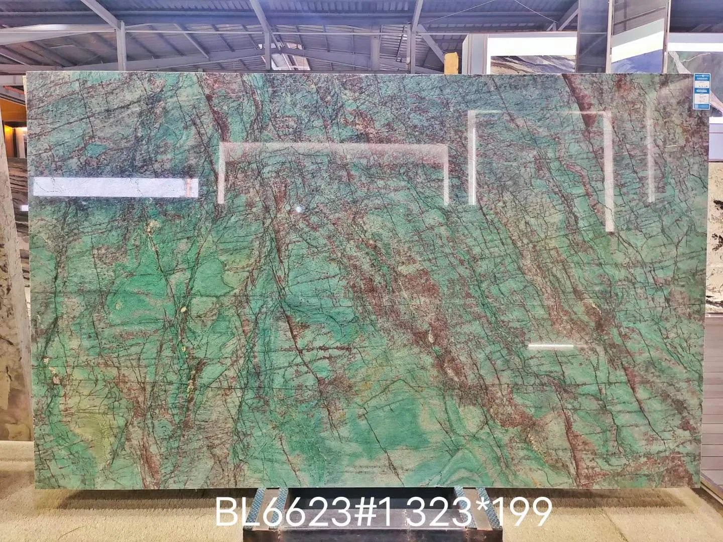 Brazil Green Natural Stone Flooring Tiles Big Slab