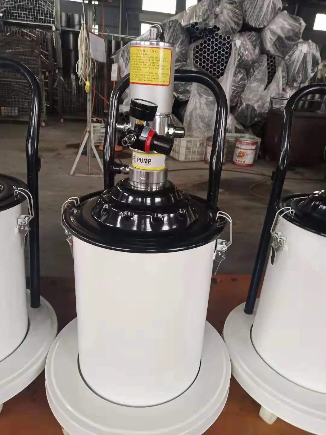 High Pressure Pneumatic Grease Pump Lubricator 20L Drum