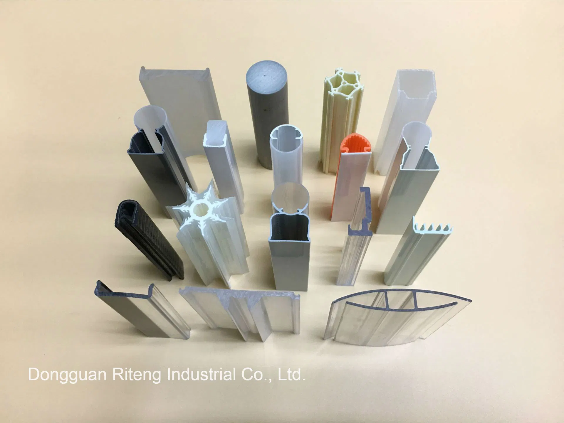 PVC Blinds/Shades & Shutters of Plastic Extrusion