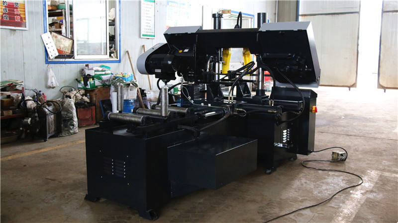 Ленточная пила по металлу промышленная горизонтальная GHS4230