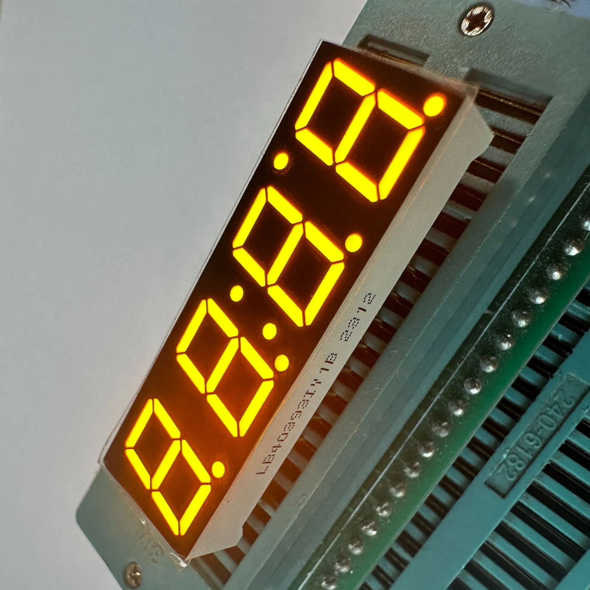 0.39-Inch 4-Digit Common Cathode 7-Segment LED Display