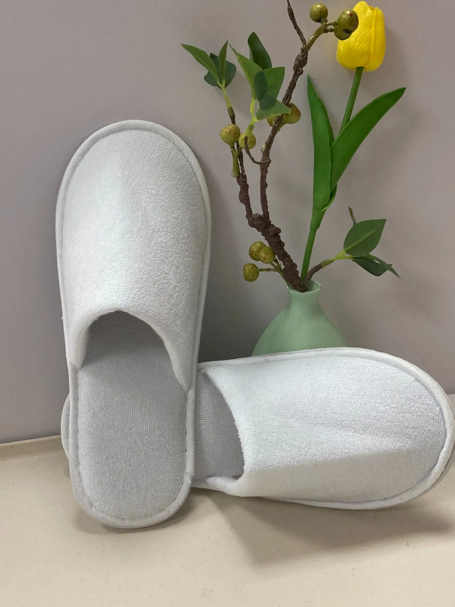 Customized Hotel Amenities Set Wholesale Hotel Toiletry Set Hotel Slippers