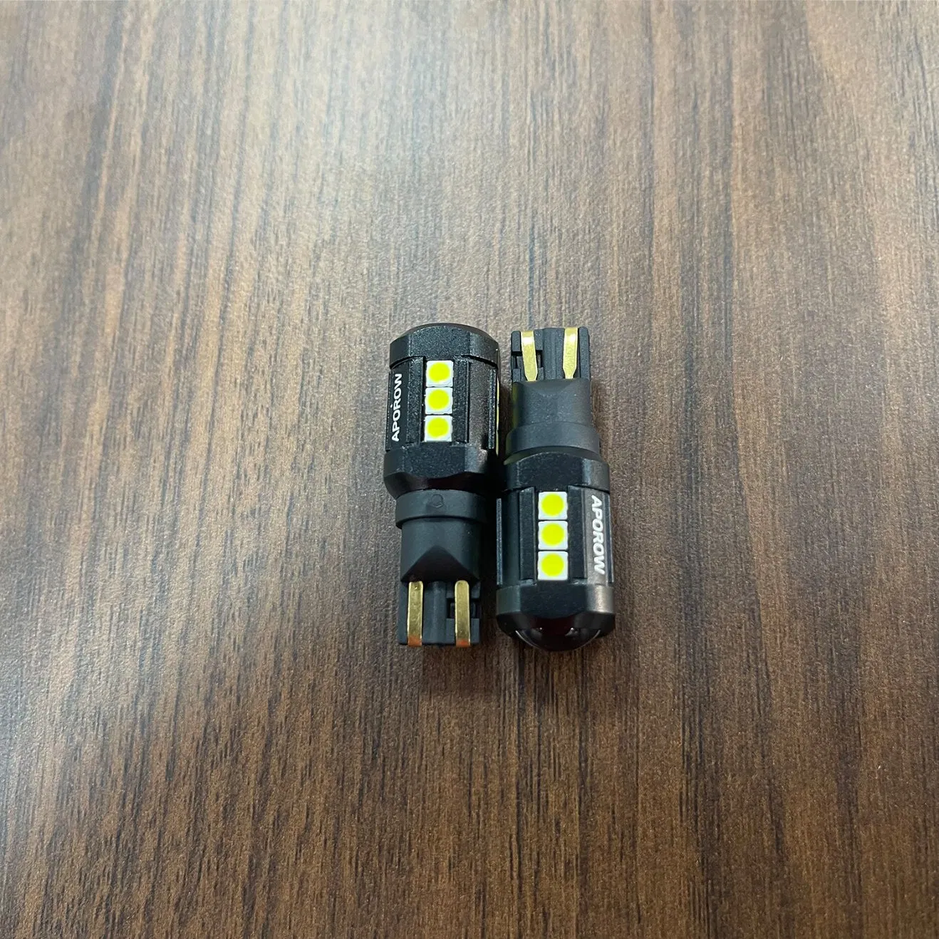 APOROW T15 LED Bulbs для стоп-сигналов и габаритов (1156, 1157, 3156, 3157, 7440, 7443, BA15S, BAU15S, T20, 921) Canbus