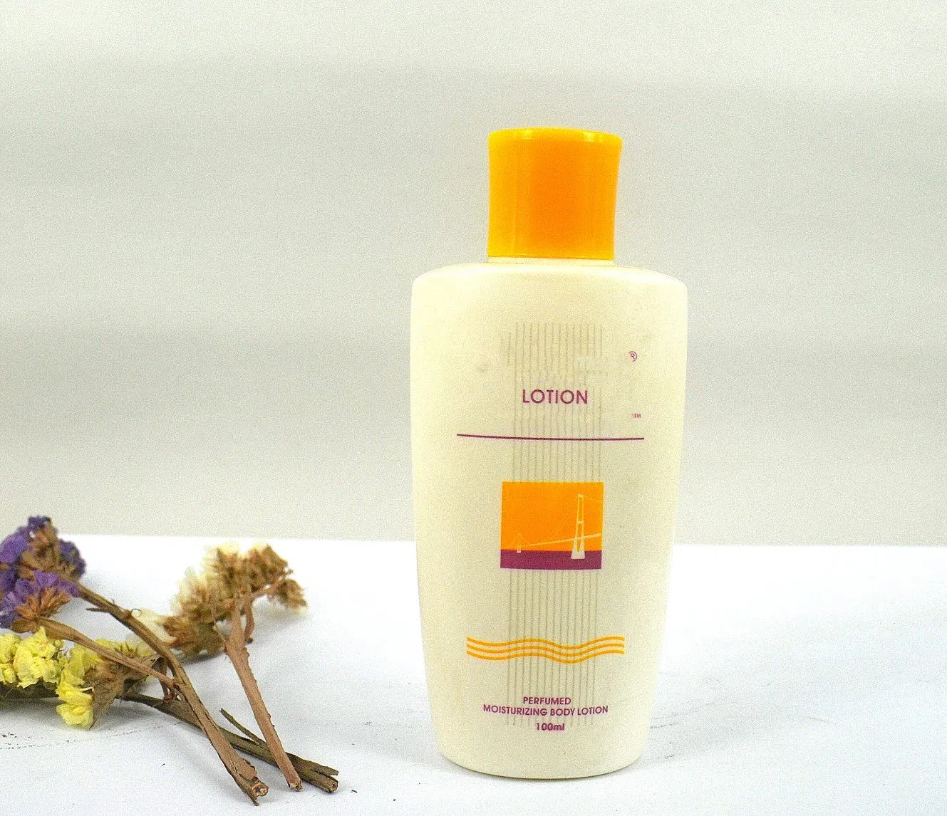 100ml Moisturizing Body Lotion for Normal Skin