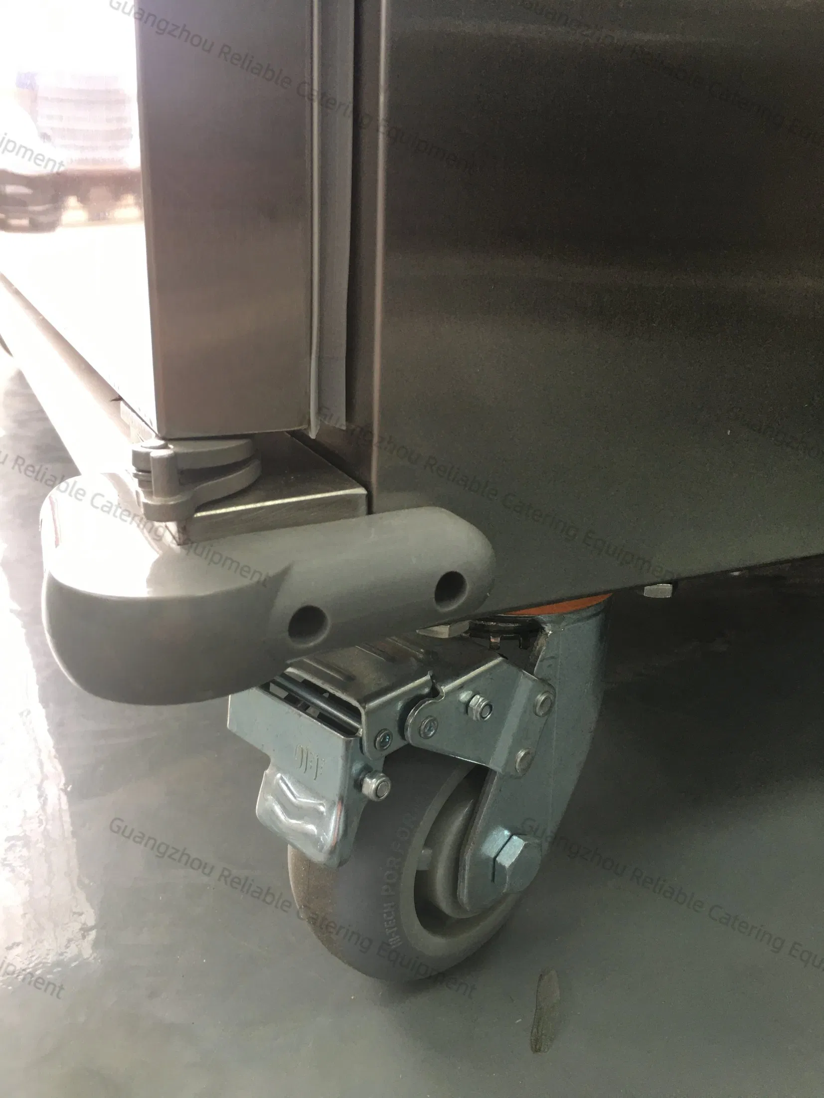 Commercial Kitchen Approved 2-Door Food Warmer Trolley with Digital Thermostat Adjustable Shelves and Locking Wheels