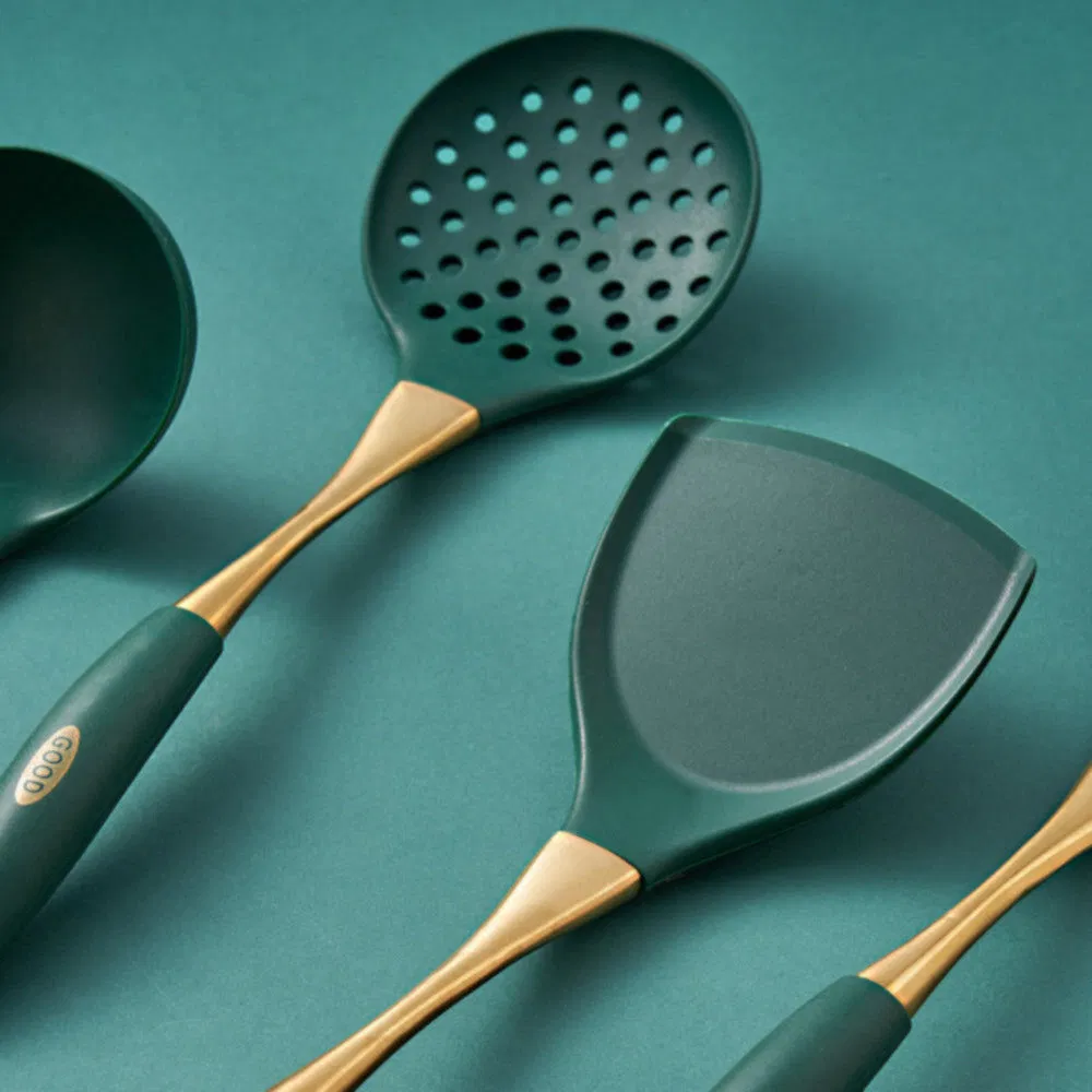Durable Energy-Saving Yj-200 Food-Grade Silicone Cooking Utensil Set for Restaurant Kitchen
