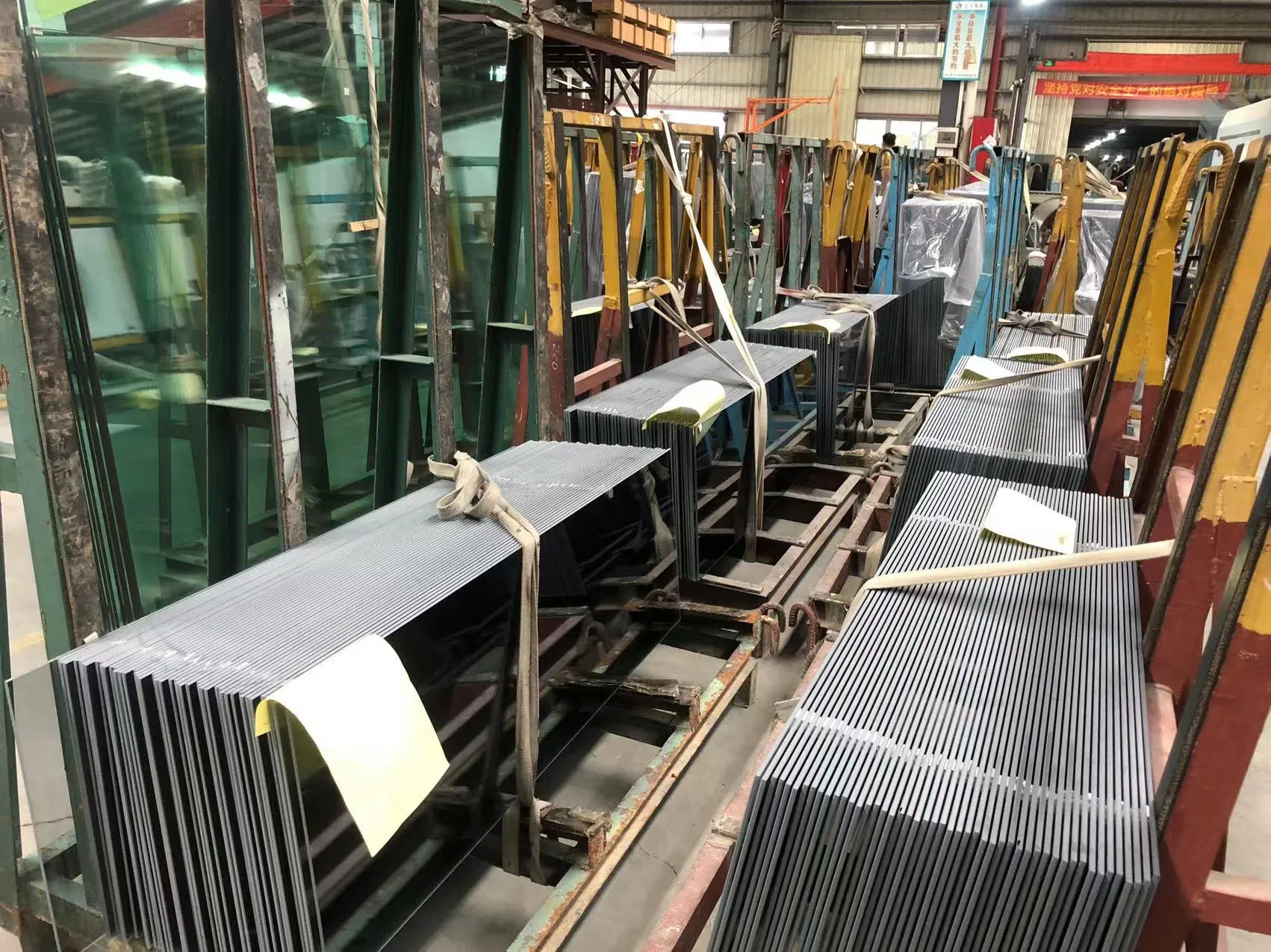 Top 6mm Ultra Clear White Silkscreen Tempered Glass Factory