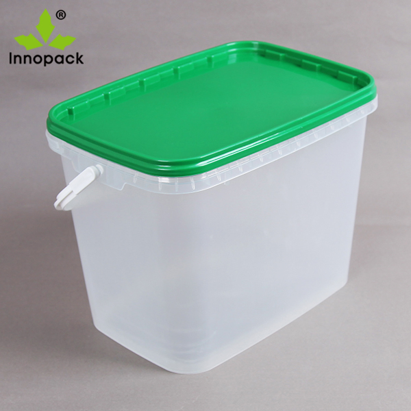 PP Plastic 9L Capacity Square Bucket with Handle