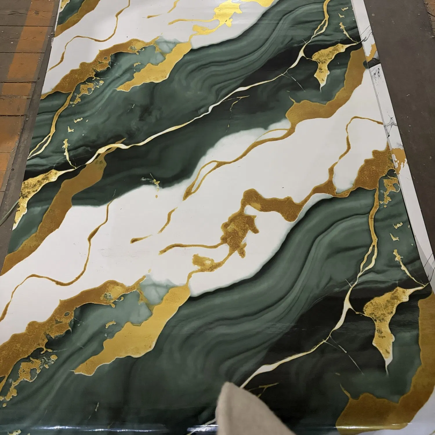 Home Decoration Self-Adhesive Wall Sticker Newly Designed