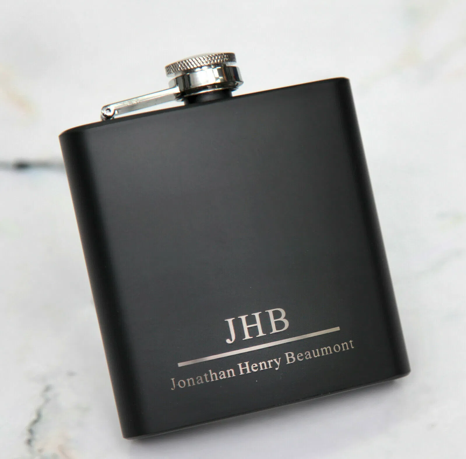 Factory Wholesale 6oz 7oz 8oz Portable Outdoor Stainless Steel Liquor Whiskey Alcohol Matte Black Hip Flask with Custom Logo