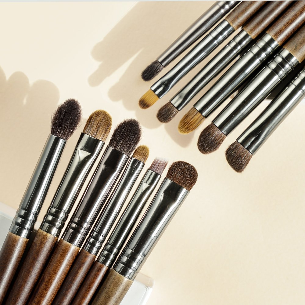 24 PCS Professional Makeup Brush Set Wooden Handle Synthetic Animal Hair Custom Cosmetic Makeup Brush