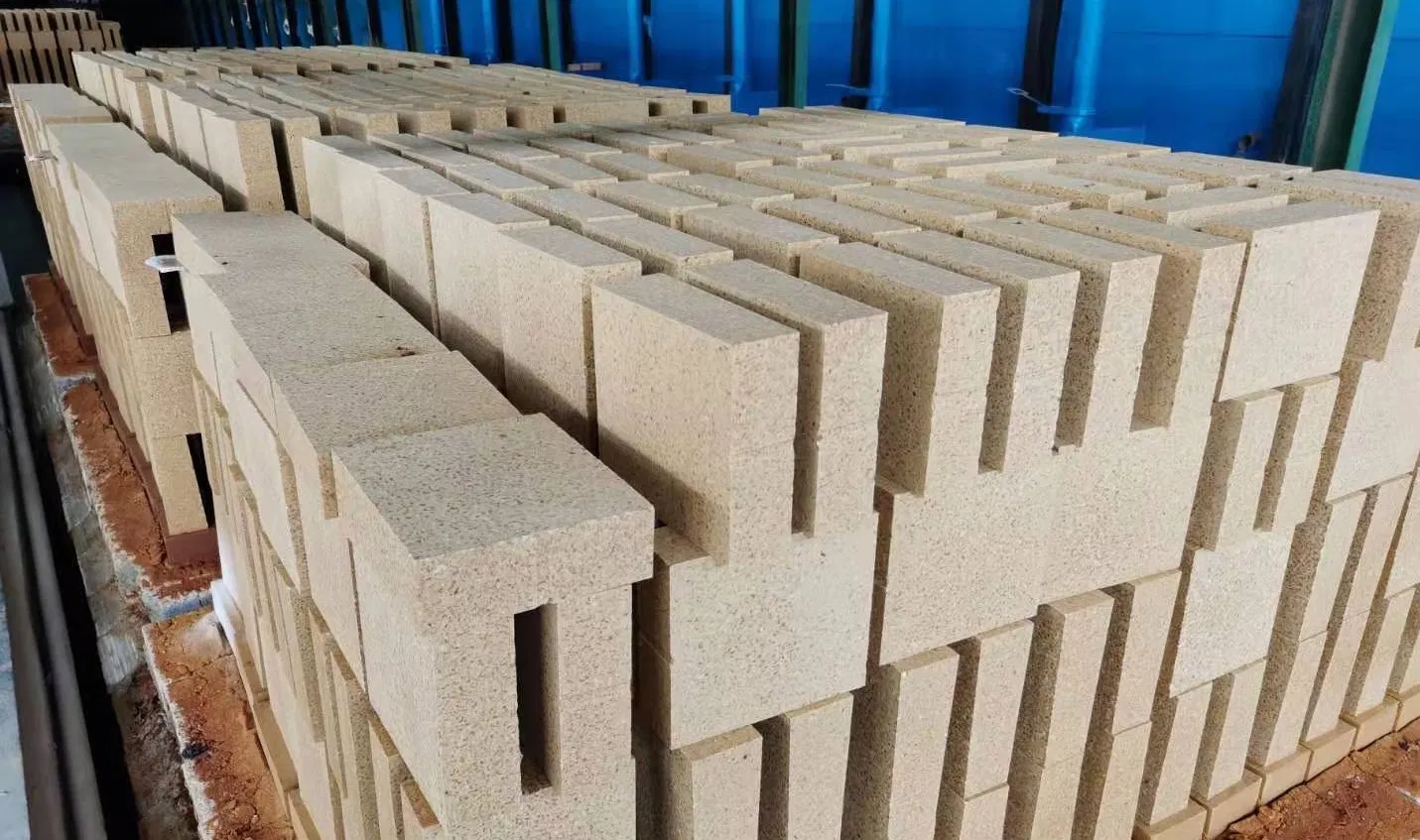 Магнезито-глиноземистый огнеупорный кирпич MLJ