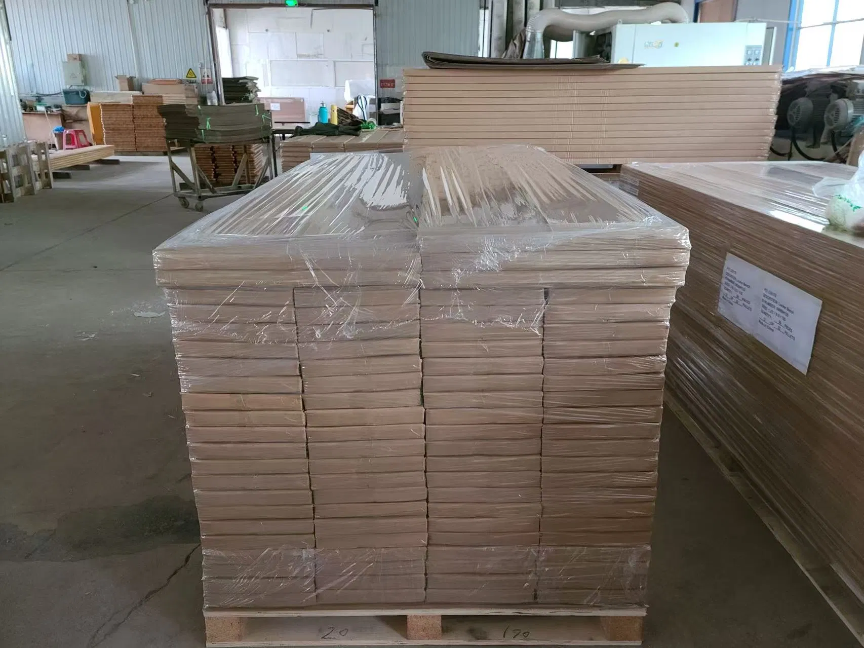 Premium Oak and Birch Solid Wood Worktops Stable Grain, Crack-Free Furniture