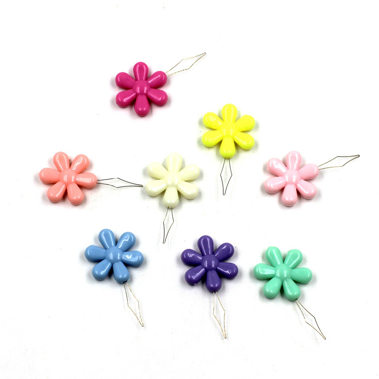 Candy Colored Petal Needle Threader