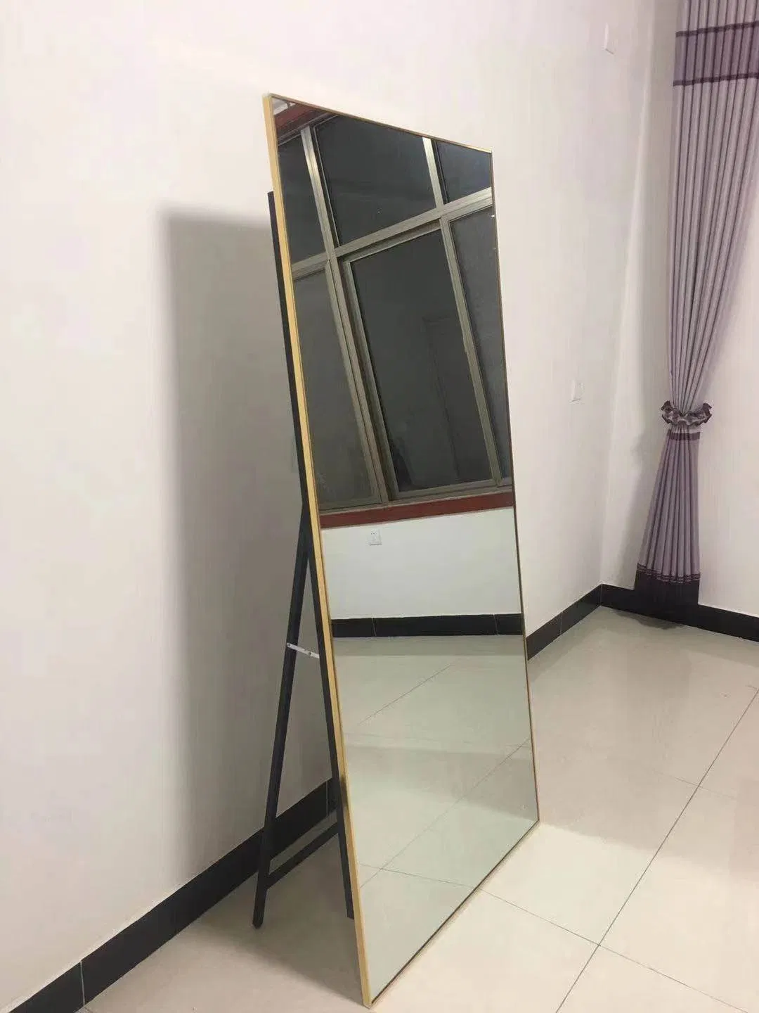 Black Metal Wall Frame Mirror Hanging Frame Decorative Mirror for Living Room