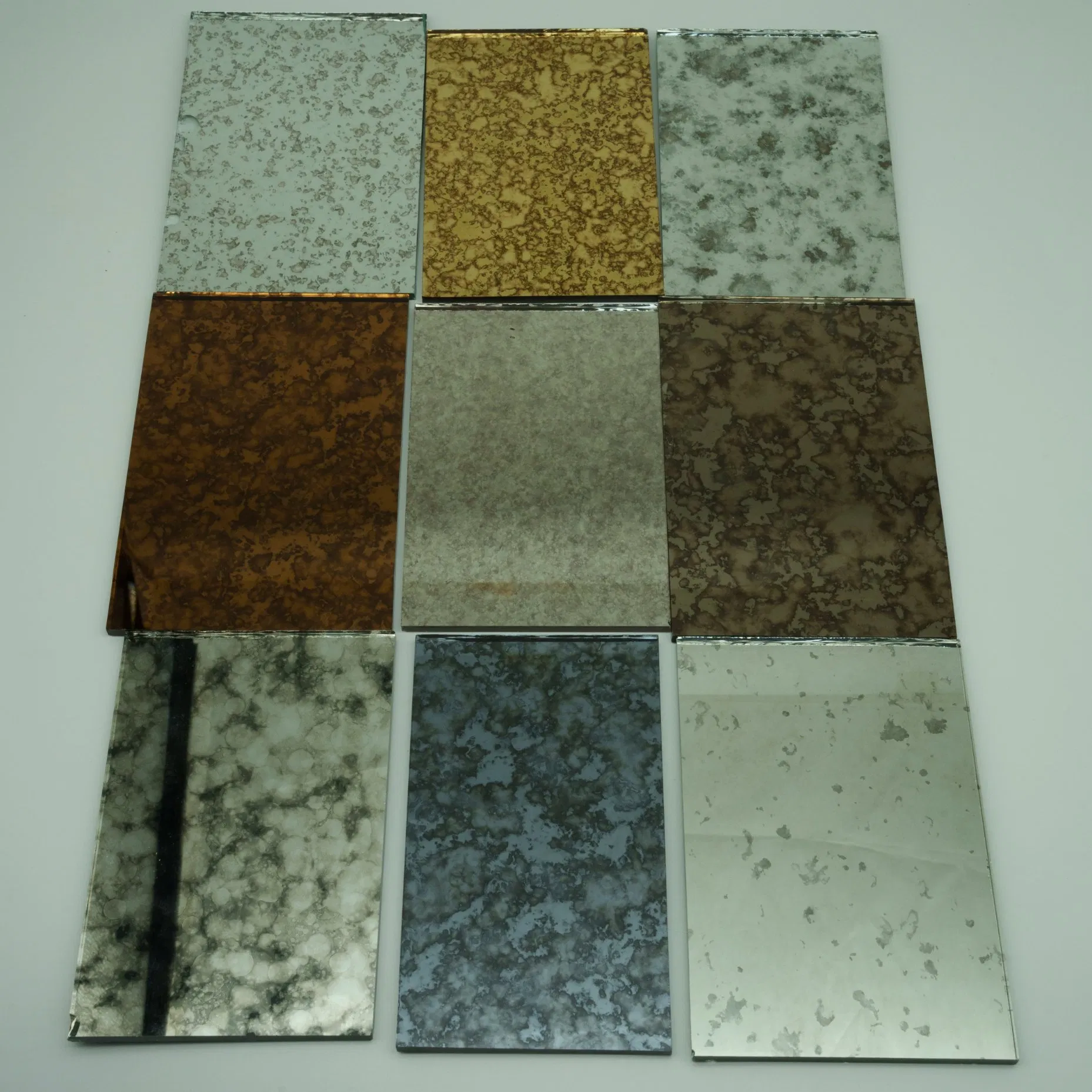 High Quality Classic Antique Glass Mirror for Wall Decoration