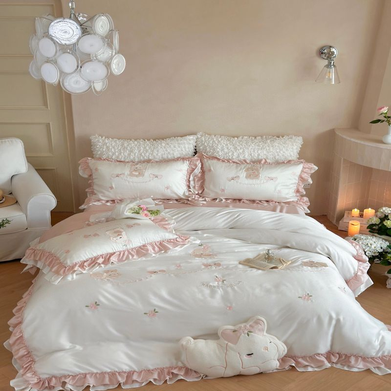 White and Pink 100 Lyocell Bed Linen Embroidery Duvet Quilt Comforter Cover Queen King Bed Sheet ODM/OEM Home Textile High Grade Bedding Set for Children Adults
