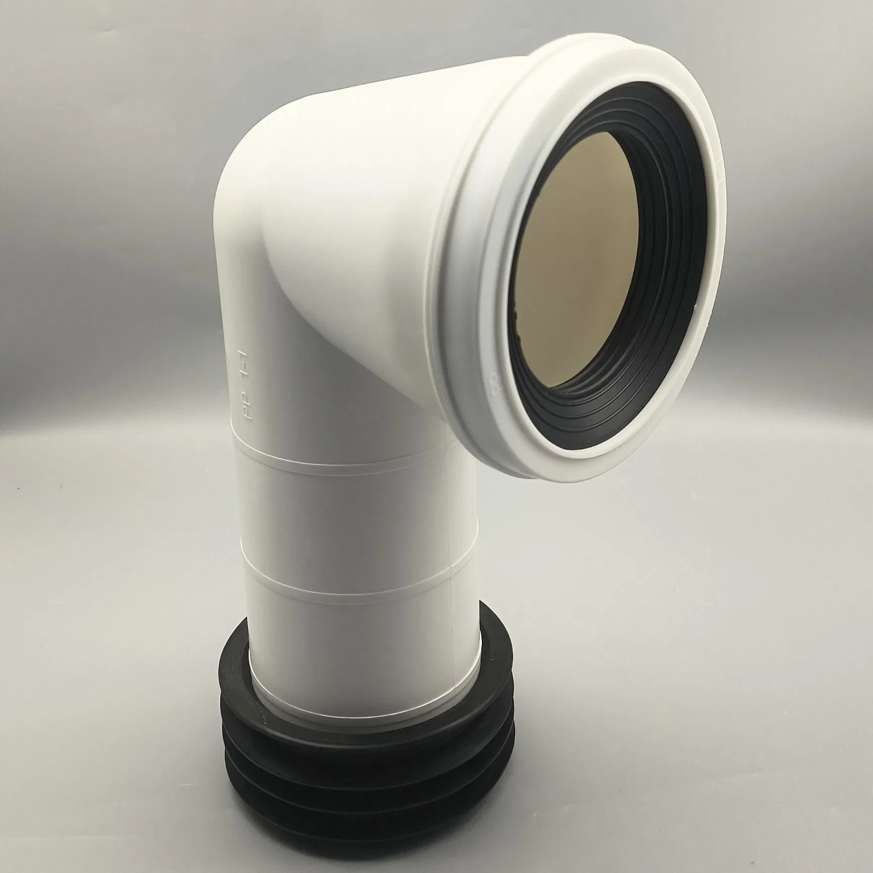 Соединитель для унитаза P-образный в S-образный