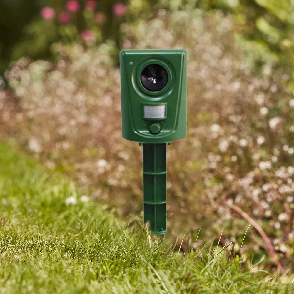 Solar Power Ultrasonic Drive Animals Pests Repeller for Dog Cat Bird Deer Squirrel Rat Skunk Vole