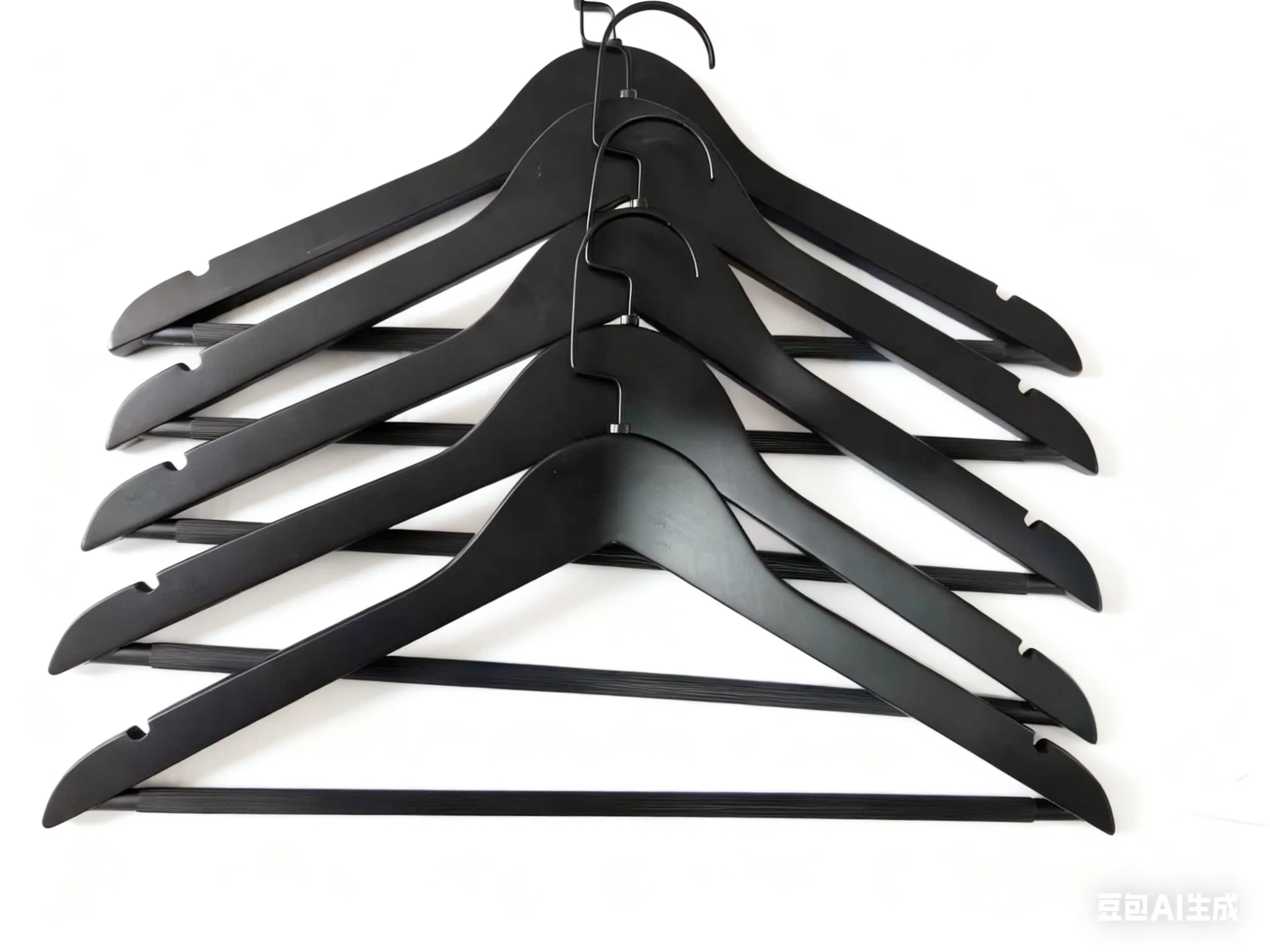 Деревянные вешалки для одежды с антискользящей перекладиной