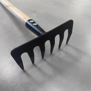 Steel Grass Garden Carbon Steel Rake with Wooden Handle Leaf Rake
