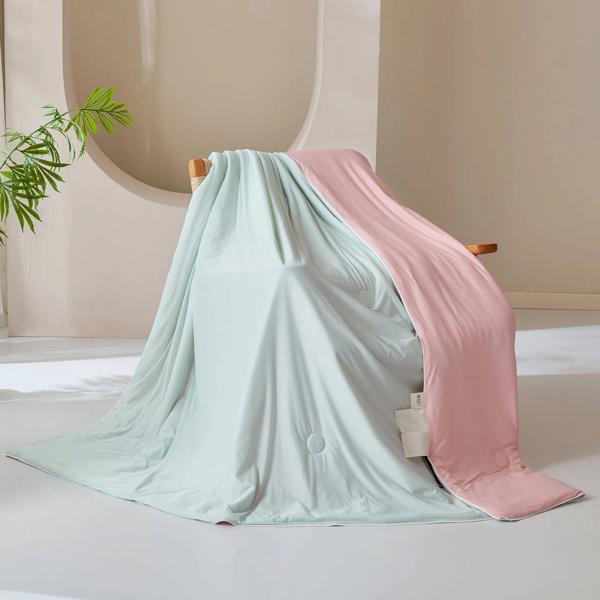 Customizable Solid Color Cooling Stretch Fabric for Summer Bedding