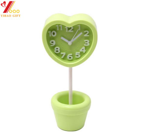 Students Wear Cute Watches with Customized Silicone Accessories