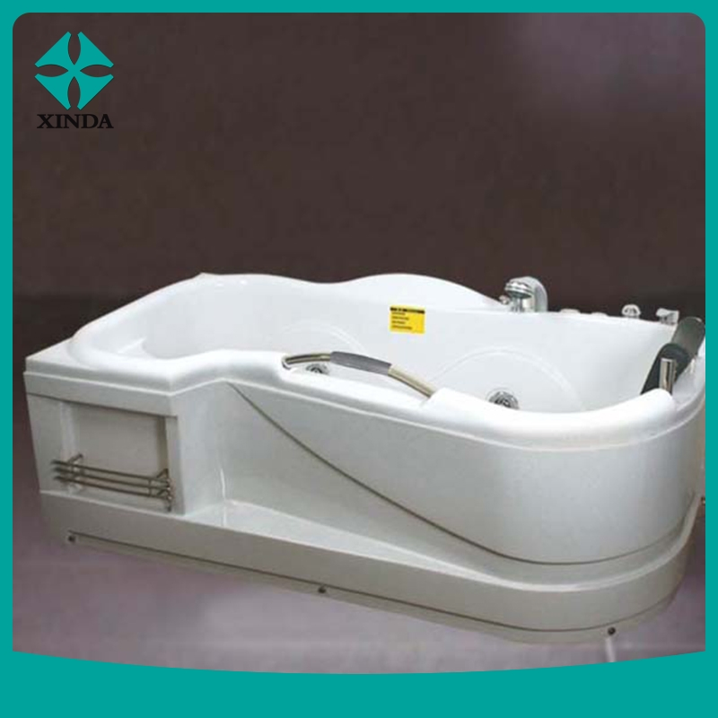 Угловая акриловая ванна с гидромассажем