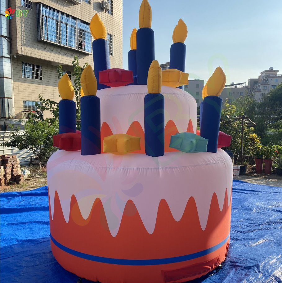 Outdoor Birthday Party Decoration Inflatable Cake with Sarah Balloon Holland Cartoon Doll for Ouwe Taart