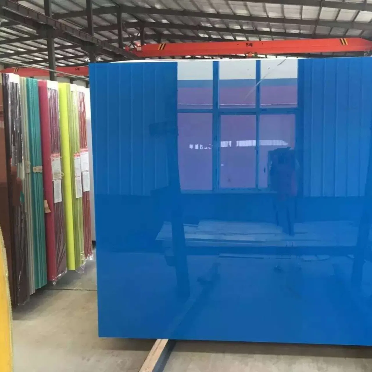 Custom Ultra/Extra/Super Clear/Starphire Silk Screen Printed DOT Painted Toughened Laminated Safety Glass for Partition/Wall/Decoration/ Kitchen