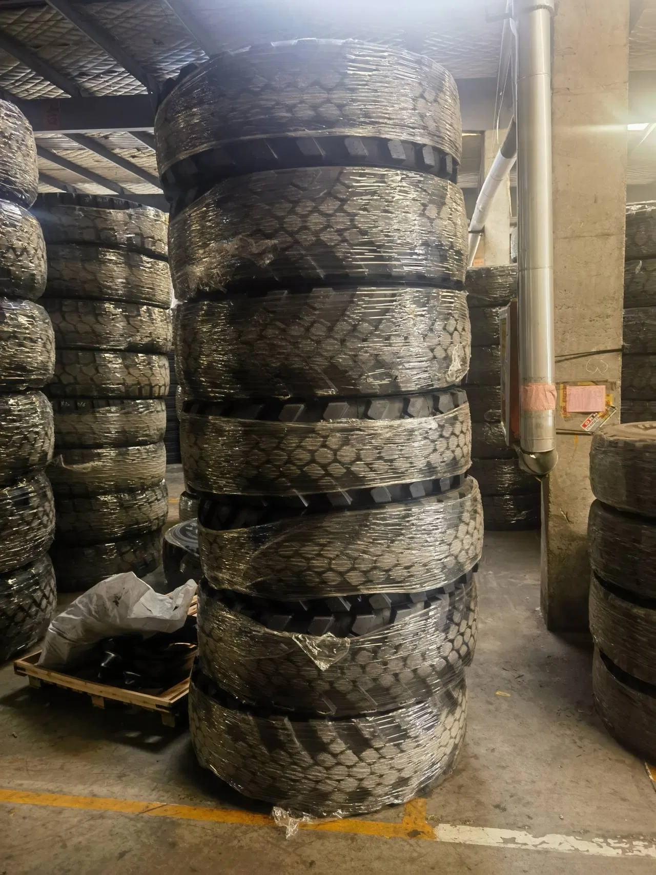 Шина 425/85R21
