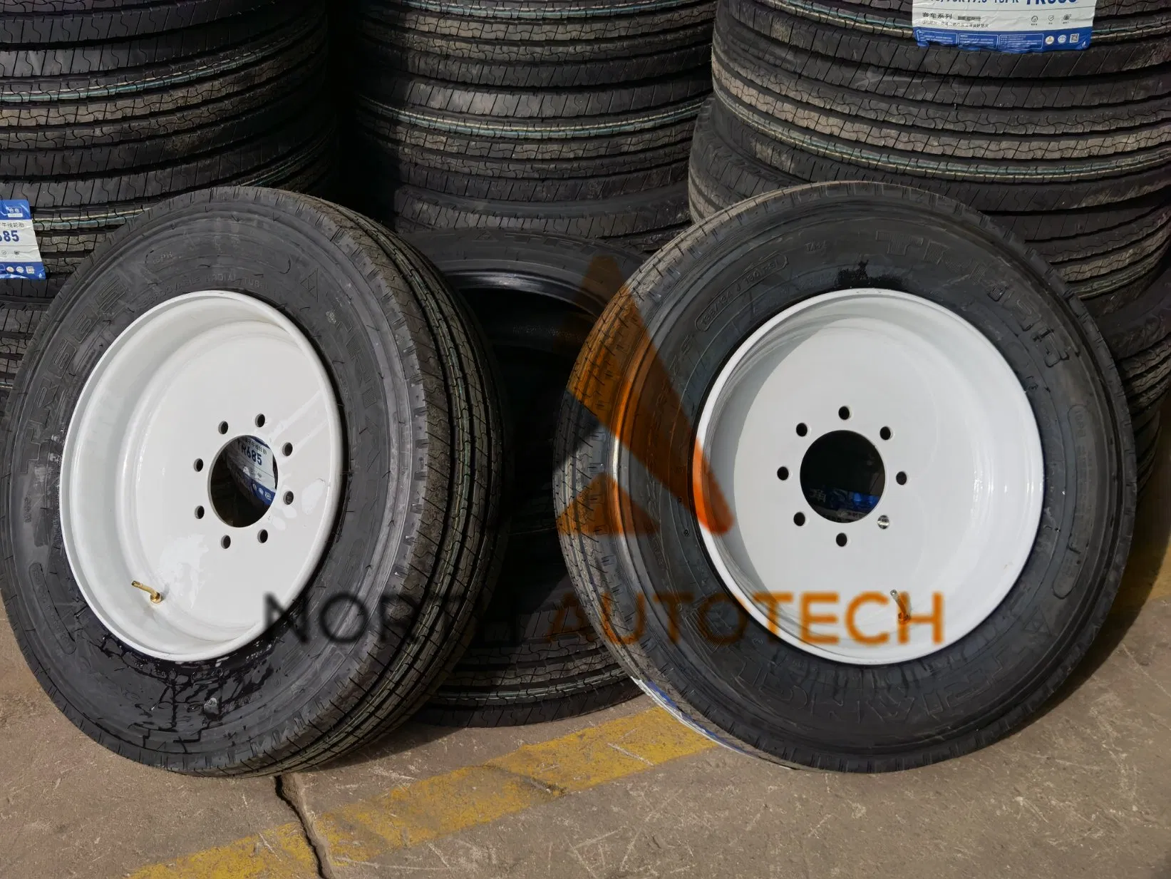 Шины для прицепов 215/75 R17.5 Heavy Duty, нагрузка на ось 8000 фунтов