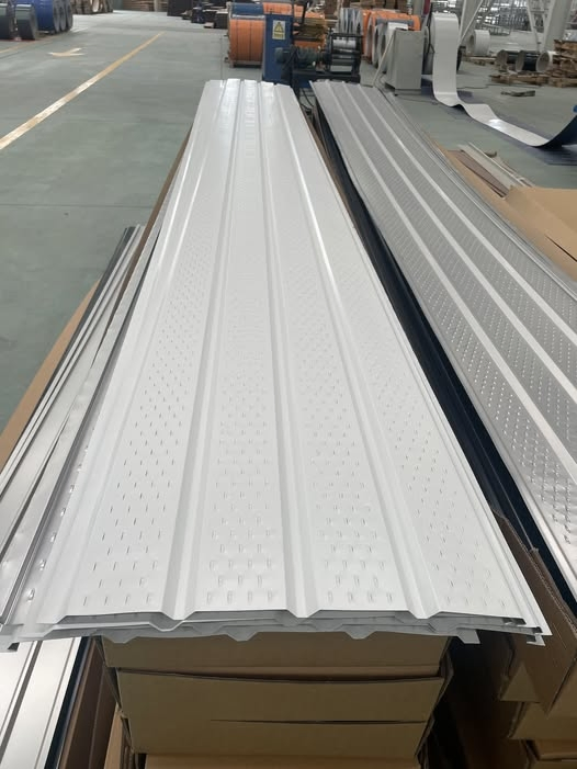 4-Panel Soild/Full Vented Black Roof Aluminum Soffit Panel