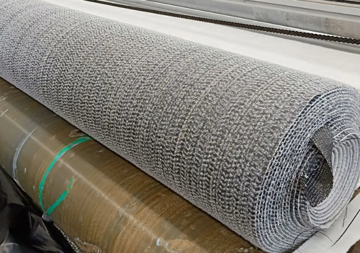 Bentonite Mat Geosynthetic Clay Liner for Tunnel Construction Waterproofing Landfill/Pond/Artificial Lake Geosynthetic Clay Liner Price /Australia /America